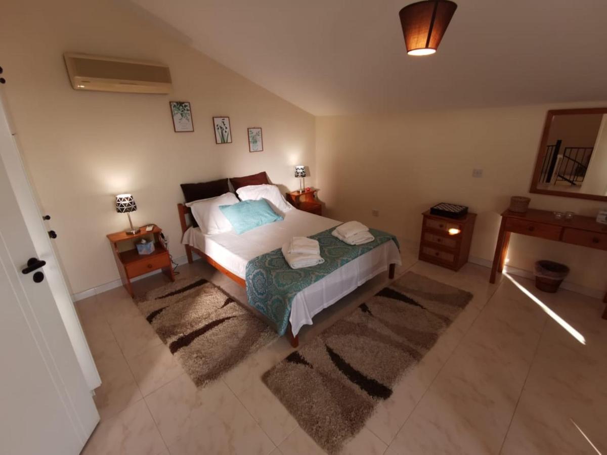 Must Stay - Sea & Salt Lake Panoramic View Apt Larnaca Exterior photo
