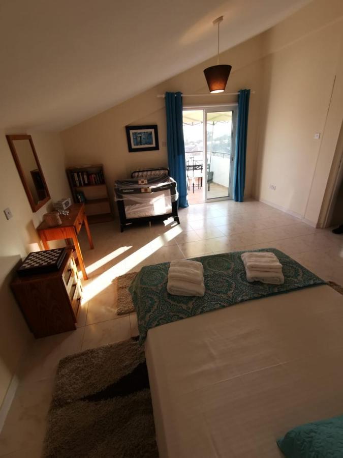 Must Stay - Sea & Salt Lake Panoramic View Apt Larnaca Exterior photo
